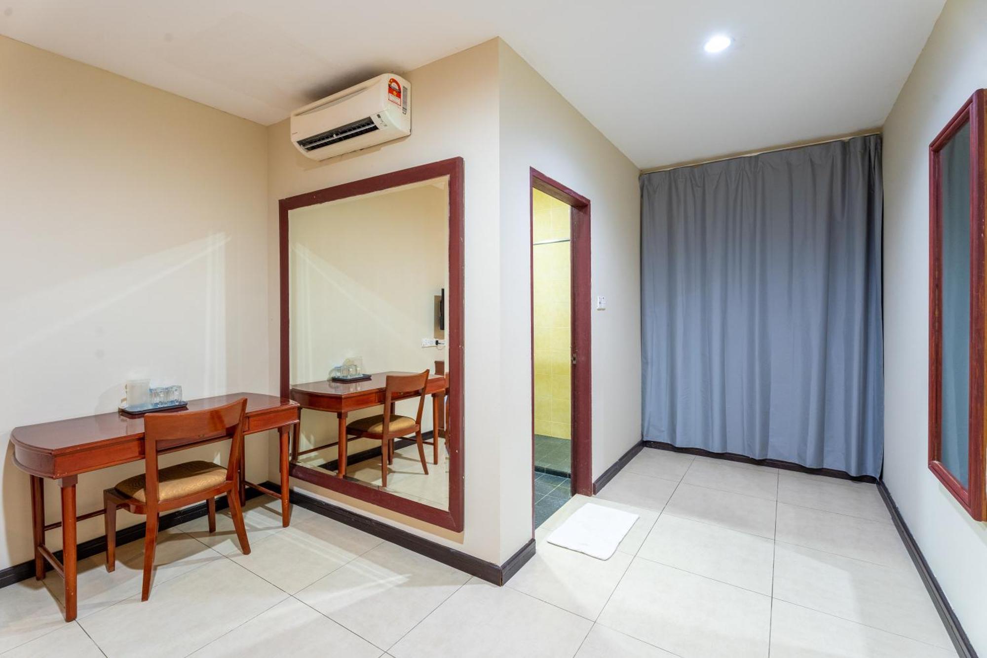 Pertama Lodge Tawau Esterno foto