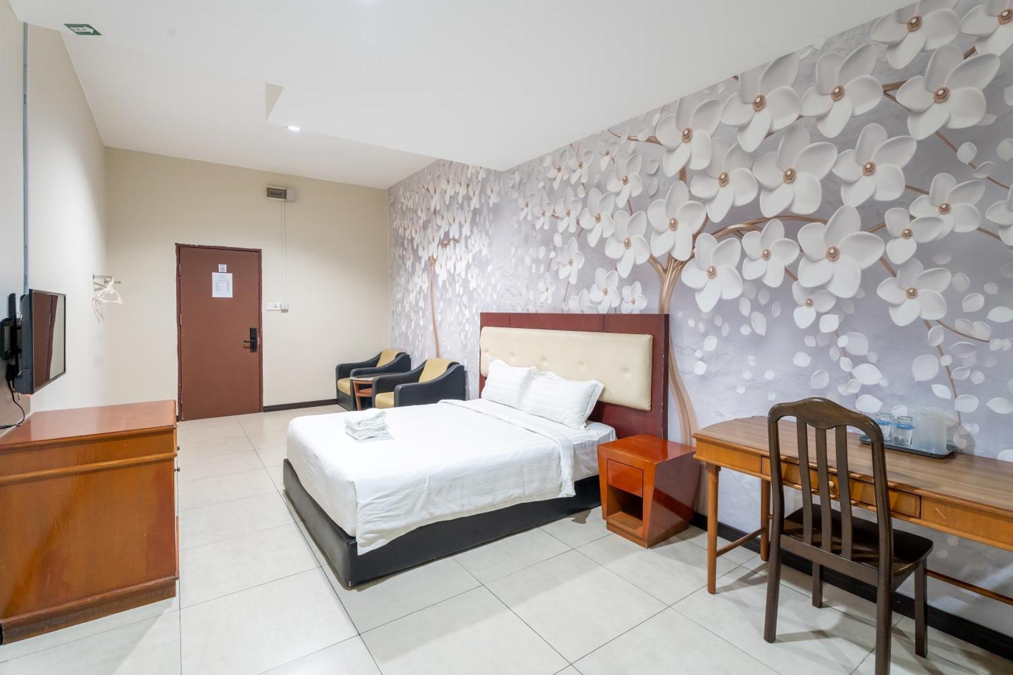 Pertama Lodge Tawau Esterno foto